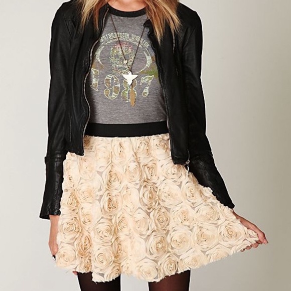 Free People Rosey Holiday Skirt - Picture 5 of 10